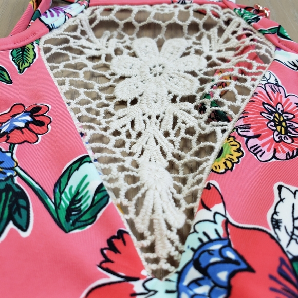 Vera Bradley Hi Neck Coral Reversible Floral Matching Bikini Set Tassels Crochet - Picture 11 of 13